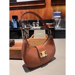 Handbags Are Sold Cheaply in Shops Old Flower Underarm Bag French Fashionable Saddle 2024 New Crcent Triumph Womens Genuine Leather High Quality1XWA