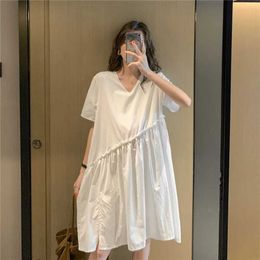 Maternity Dresses New Womens Summer White Care Dress V-neck Hollow Pregnant Womens Feeding Dress Pregnant Womens Clothing d240520