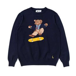 Fashion Alace New Sweater Cartoon Skateboard Little Bear Doll Round Neck Pullover Hoodies Mens and Womens Casual Versatile Sweaters Long Sleeve Top Clothesj7dg