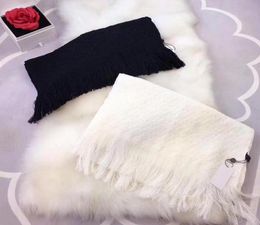 High quality scarfs for women Classic black and white Winter Mens Scarf luxe Pashmina Warm Fashion Imitate Wool Cashmere Scarves9621831