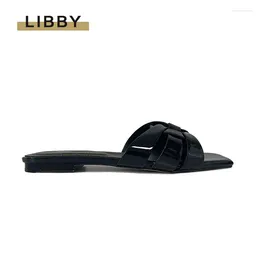 Slippers Summer Women Flats Mules Shoes Patent Leather Designers Slip On Outdoor Sandals Square Toe Comfortab Slipper