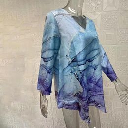 Women's Blouses Sparkling Star Design Three-quarter Sleeve Top Starry Sky Print V-neck Shirt For Women With 3/4 Sleeves Irregular Streetwear