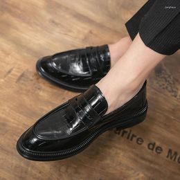 Casual Shoes Men's Business Leather Fashion Black Loafers Men Italy Flat Mens Slip-on Outdoor Oxford Quality Driving