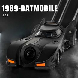 Diecast Model Cars Large 1/18 1989 Bat Vehicle Alloy Diecast Simulat Car Model Trend Decoration Gift For Boyfriend Sound Light Christmas Presents Y240520FFEF