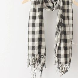 Scarves Black White Plaid Print Cotton Linen Scarf For Women Autumn Winter Female Fashion Checkerboard Neck Shawl Wraps 2024