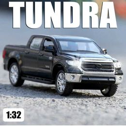 Diecast Model Cars 1 32 Toyota Tundra Pickup Truck Off-road Transporter Alloy Model Car Diecast Metal Vehicle Toy Model SoundLight Toy Y2405203W7W
