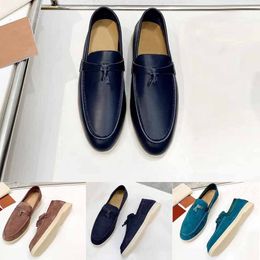 Mens Dress Shoes Women Flat Designer Shoe 100% Leather Metal Buckle Lady Suede Womens Casual Mules Princetown Men Trample Lazy Loafers Size 35-42-45 with 97 s