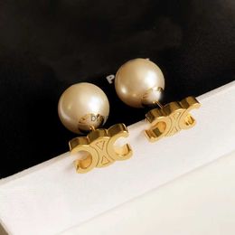 Luxury Big Pearl Letters Designer Earrings for Women 18K Gold Studs Elegant Charm Double Side Ball Retro Vintage Earings Earring Ear Rings Wedding Jewellery