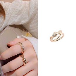 Designer Simple and versatile knot ring with rose gold plated opening light luxury niche bow simple elegant decoration HB7G