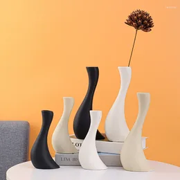 Vases Ceramic Vase Simple Creative Nordic Design Handmade Art Decoration Living Room Model Home Decore