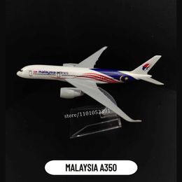 Aircraft Modle 1 400 Metal Aviation Replica Malaysia A350 Airline Scale Airbus aircraft model flight micro art gift childrens toy S24520