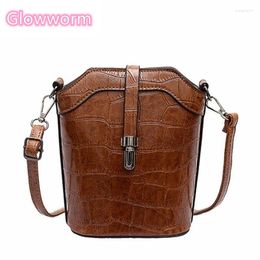 Shoulder Bags Vintage Pu Leather Bucket Women Handbag Small Mobile Phone Bag Personality Girl Retro Lock Crossbody Purse