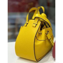 Top Quality Designer Loe Luxury Summer New Versatile Bag Deformation Bag Single Shoulder Oblique Straddle Bag Water Bucket Handbag Womens Bag One Bag Be Changeable