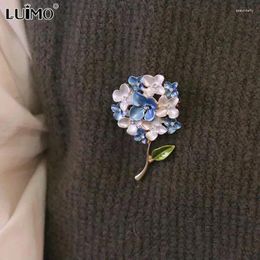 Brooches Creative Literature And Art Flower Brooch Hydrangea Plant Femininity All-match Suit Sweater Jewelry Accessories