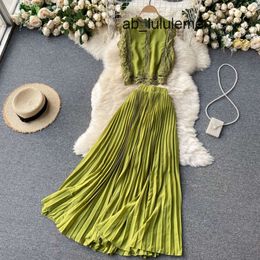 Holiday Suits For Women Skirts Summer Lace Women Top High Waist Pleated Chiffon White Skirt Women 2 Pices Set Beach Dress