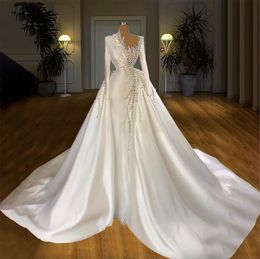 High Quliaty Satin Wedding Dresses Dubai Pearls Beads with Sleeves Long Train African Bride Bridal Gowns Plus Size
