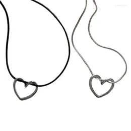 Pendant Necklaces Simple Hollow Heart Necklace Party Jewellery Fashion Statement Choker Adjustable Collar