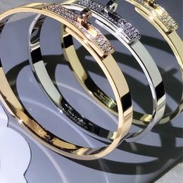 Luxury Designer Bracelet Kelly Bracelet Design Bangle Titanium Steel Half Diamond Plated 18k Rose Gold Platinum Classic Jewellery Bracelets for Men and Women