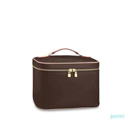 Designer- Cosmetic Bag Toiletry Pouch Cosmetic Fashion Makeup Bag Cases Women Toiletry Bag Travel Bags Clutch Handbags Purses Mini Wall 3023