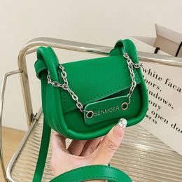 Small Casual Ladies Saddle Shoulder Purses Designer Letter Hand Clutch Bags Chains Mini Women and Handbags 240517