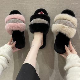 Slippers Women Shoes 2024 Fashion Winter Ladies Fluffy Plush Slipper Lightweight Soft Comfortable Flat Zapatos De Mujer