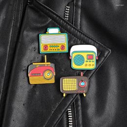 Brooches Vintage Classic Radio Enamel Pin Cartoon Portable Walkman Badge Denim Jackets Shirt Bag Lapel Pins Jewelry Woman Gift