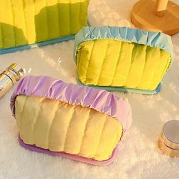 Storage Bags Toast Bread Design Makeup Bag With Handle Polyester Women Girls Organiser For Home