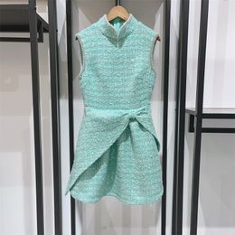 Designer Dress 2024 Early Spring New Chinese Standing Neck Green Sequin Sleeveless Waist Wrapped A-line Dress for Women