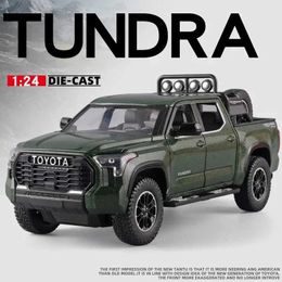 Diecast Model Cars Large 1 24 Toyota Tundra SUV Model Car Diecast Miniature Metal Car Off-Road Vehicle Collection Sound Light Children Toy For Kids Y2405205KX5