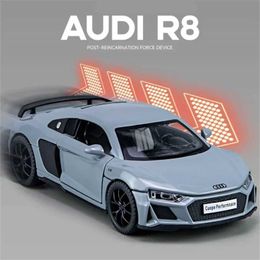 Diecast Model Cars 1 32 AUDI R8 V10 Plus Alloy Sports Car Model Diecasts Metal Toy Racing Car Model Simulation Sound and Light Collection Kids Gift Y240520EXYG