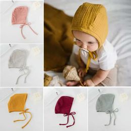 Nyfödd mössa barn snörning barn stickad bomull fast färg söt hatt mamma och barn levererar baby hattar mössor i 0-24 månader l2405