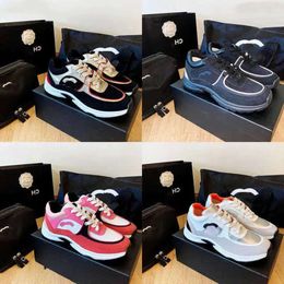 Chanells Shoe Designer Womens Casual Outdoor Running Shoes Reflective Sneakers Vintage Suede Leather And Men Trainers Fashion Derma 836