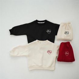 Clothing Sets Kids Girls Sweatshirt 24 Korean Baby Boys Clothes Cotton Loose Sportswear Set Love Embroidery Children Two-piece