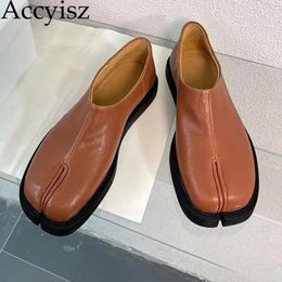 Casual Shoes Spring Autumn Flats Thick Sole Split Toe Women Genuine Leather Versatile Loafer Retro Solid Color Vacation Single