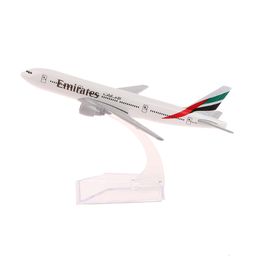 1:400 Scale Metal Aircraft Replica Emirates Airlines 777 Aeroplane Diecast Model Aviation Plane Collectible Toys for Boys