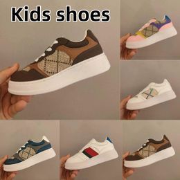 2024 Summer Designer Jogging Shoes Luxury Sneakers Lace-up Reflective Suede New hot Sneaker Kids fashion Sports Trainers 26-35