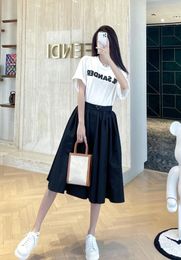 2021 USA most fashion skirts women brand shopping dress Imported nylon comfortable and bulky style Classic black white collocation3226973