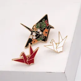 Brooches 3PCS Paper Cranes Brooch Creative Alloy Breastpin Cartoon Badge Lovely Clothing Accessories (Red White