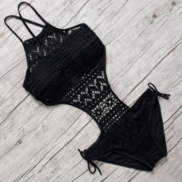 2023 Sexy One Piece Swimsuit Backless Halter Beach Swimwear Crochet Bikini Bathing 2021 Black Swimming Suit For Women L2405