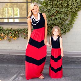 Mommy and Me Family Matching Mother Daughter Dresses Clothes Striped Mom and Daughter Dress Kids Parent Child Outfits 240520