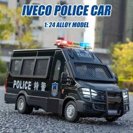 Diecast Model Cars 1 24 IVECO Police Car High Simulation Diecast Metal Alloy Model car Sound Light Pull Back Collection Kids Toy Gifts Y240520L7KP