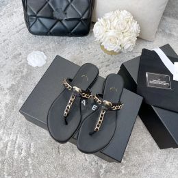 Frauen Sandalen Sommer Paris Marken weiche Boden Mode Vielseitige Schuhe Frauen 2023 Neue Luxusdesigner-Schieber Rubber Flip-Flops Flat Sandals Kanal G.