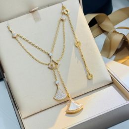 Designer Jewelery Pendant Necklace For Women Divas Dream Party Gold Hardware with box