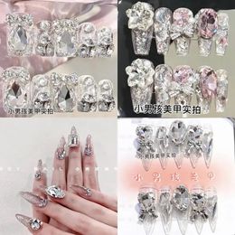 DIY DIY brilhante quadrado curto quadrado unhas falsas dicas de coração shinestone pressione unhas doces frios y2k unhas falsas para mulheres meninas 240520