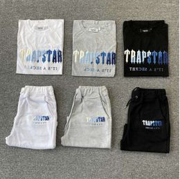 Mens T Shirts Womens Trapstar White Blue Towel Embroidery Short Sleeve Shorts Set Spring Summer Fashion Streetwear T-shirt Tidal flow design 9015ess