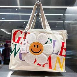 New Gentlewoman Canvas Bag Sunflower Rainbow Letter Tote Bag 2023 Large Capacity Commuter Package Batch 240520