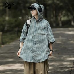 City Boy Hooded Shirt Men Women Vintage Plaid Shortsleeved Cargo Top Japanese Oversize Casual Couple Tshirt Summer Unisex 2024 240509