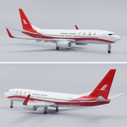 Aircraft Model 20cm 1:400 Shanghai Airlines B737 Metal Replica Alloy Material With Landing Gear Wheels Ornament Toy Gift