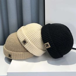Solid Color Warm Knitting Children's Cap Autumn Winter R Letter Melon Caps For Baby Korean Casual Boys Girls Brimless Hat Beanie L2405