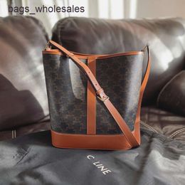 Factory Stores 75% Off Classic Triumphal Arch Water Bucket Tote Bag Cowhide 2024 New Large Capacity Old Flower One Shoulder CrossbodyF35A